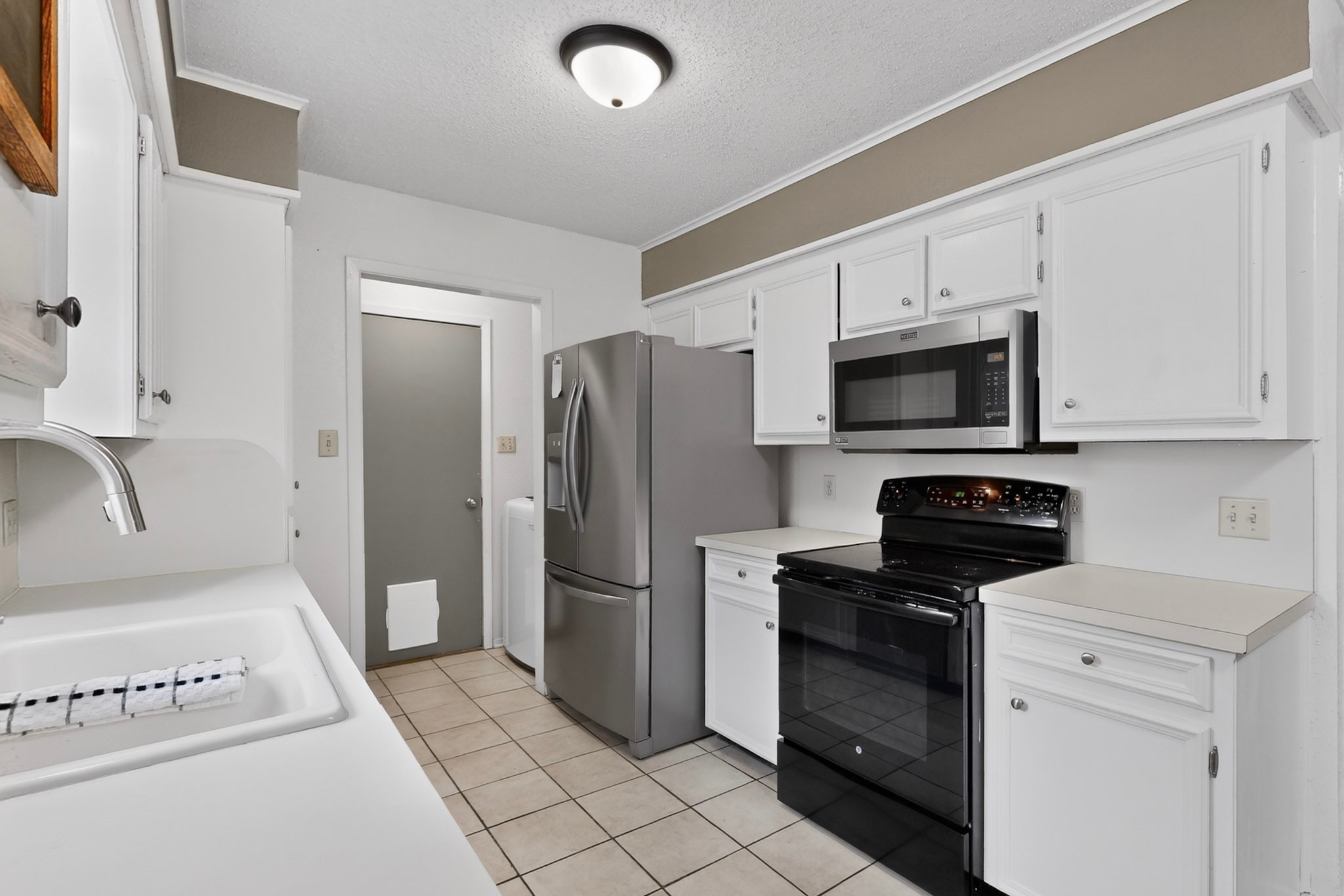 424 Ferenz Avenue Crowley TX 76036
