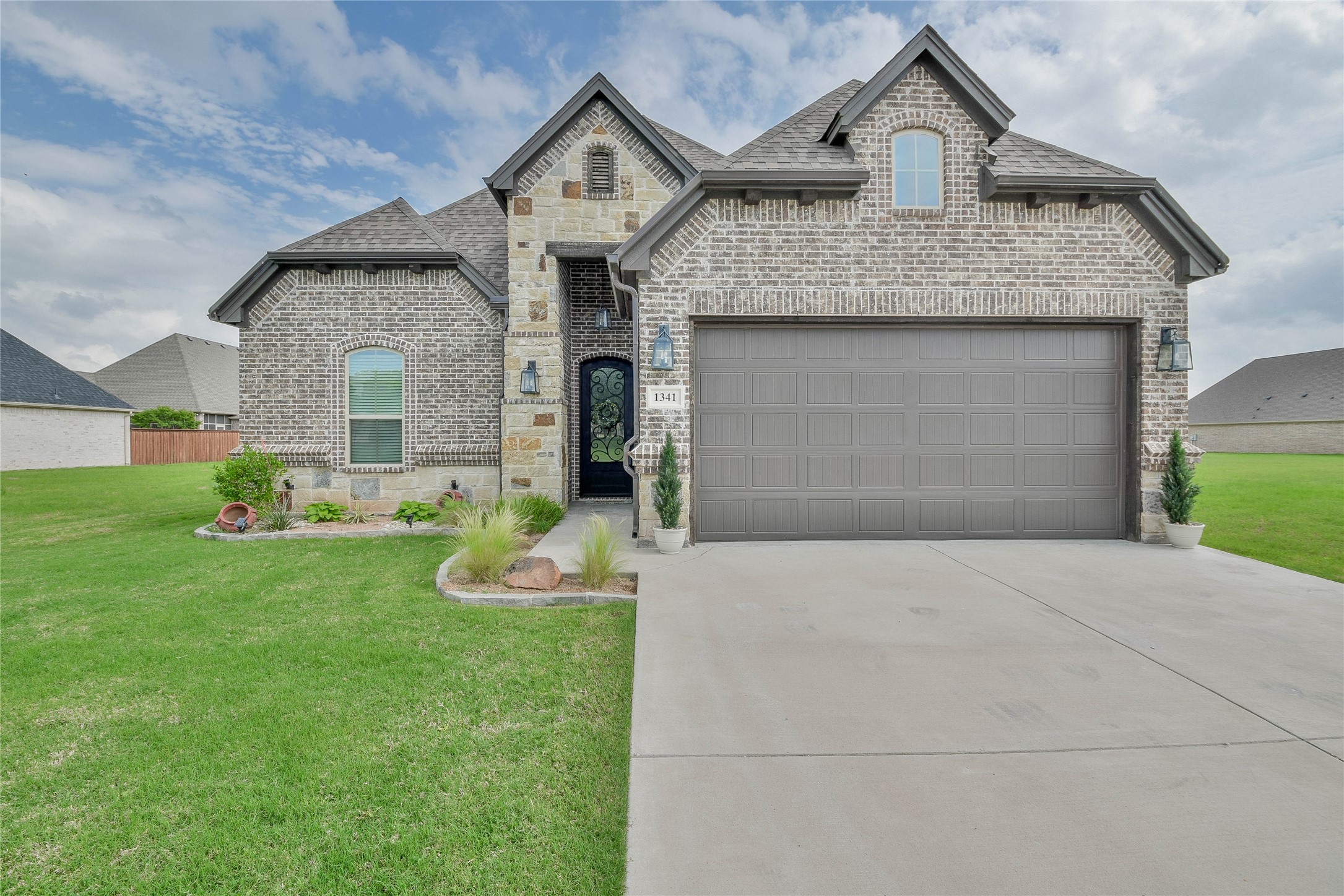 1341 Highland Park Circle Granbury TX 76048