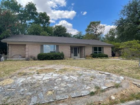 1050 N Cleveland Avenue Stephenville TX 76401