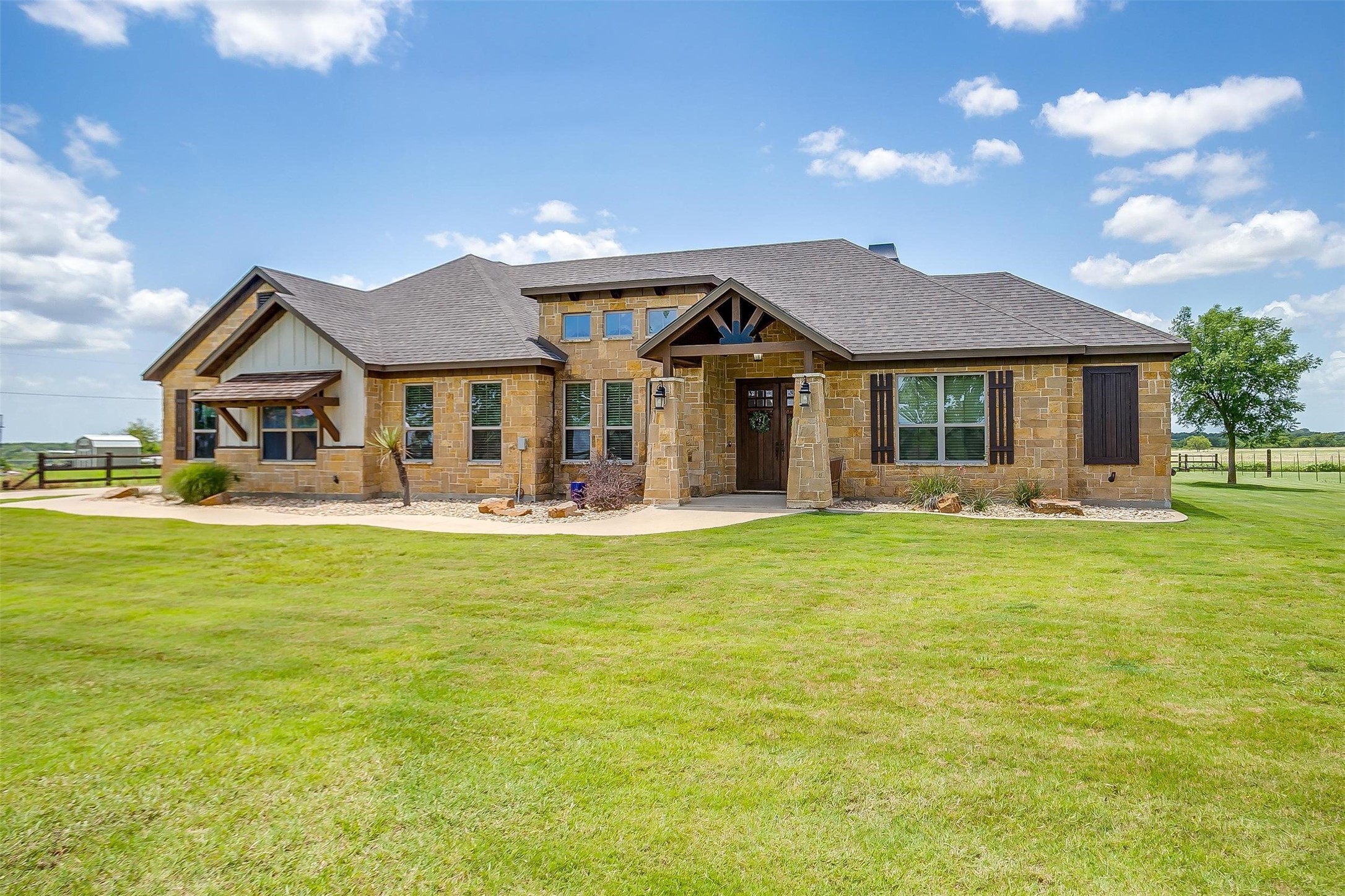 10501 County Road 1001 Godley TX 76044