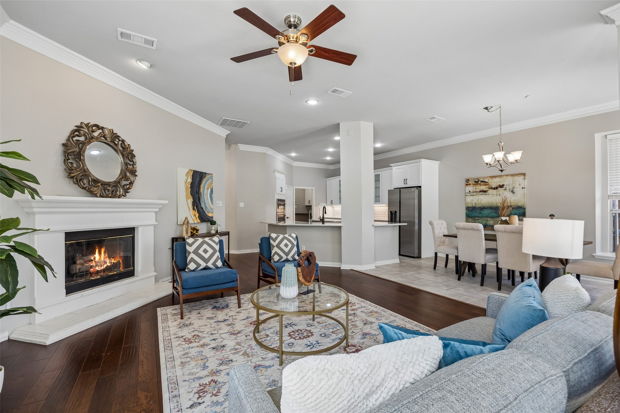 9014 Crown Point Circle Irving TX 75063