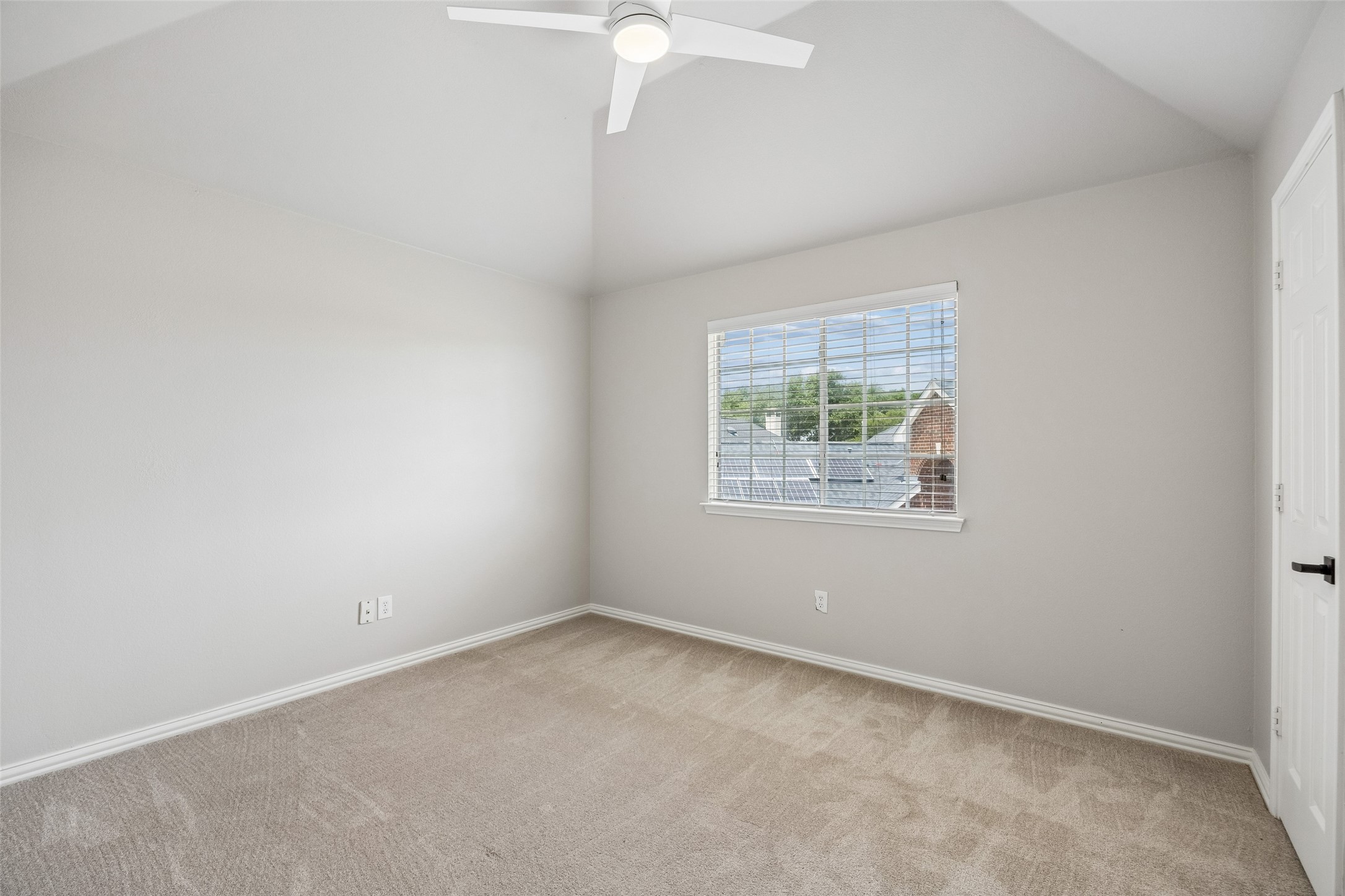 9014 Crown Point Circle Irving TX 75063