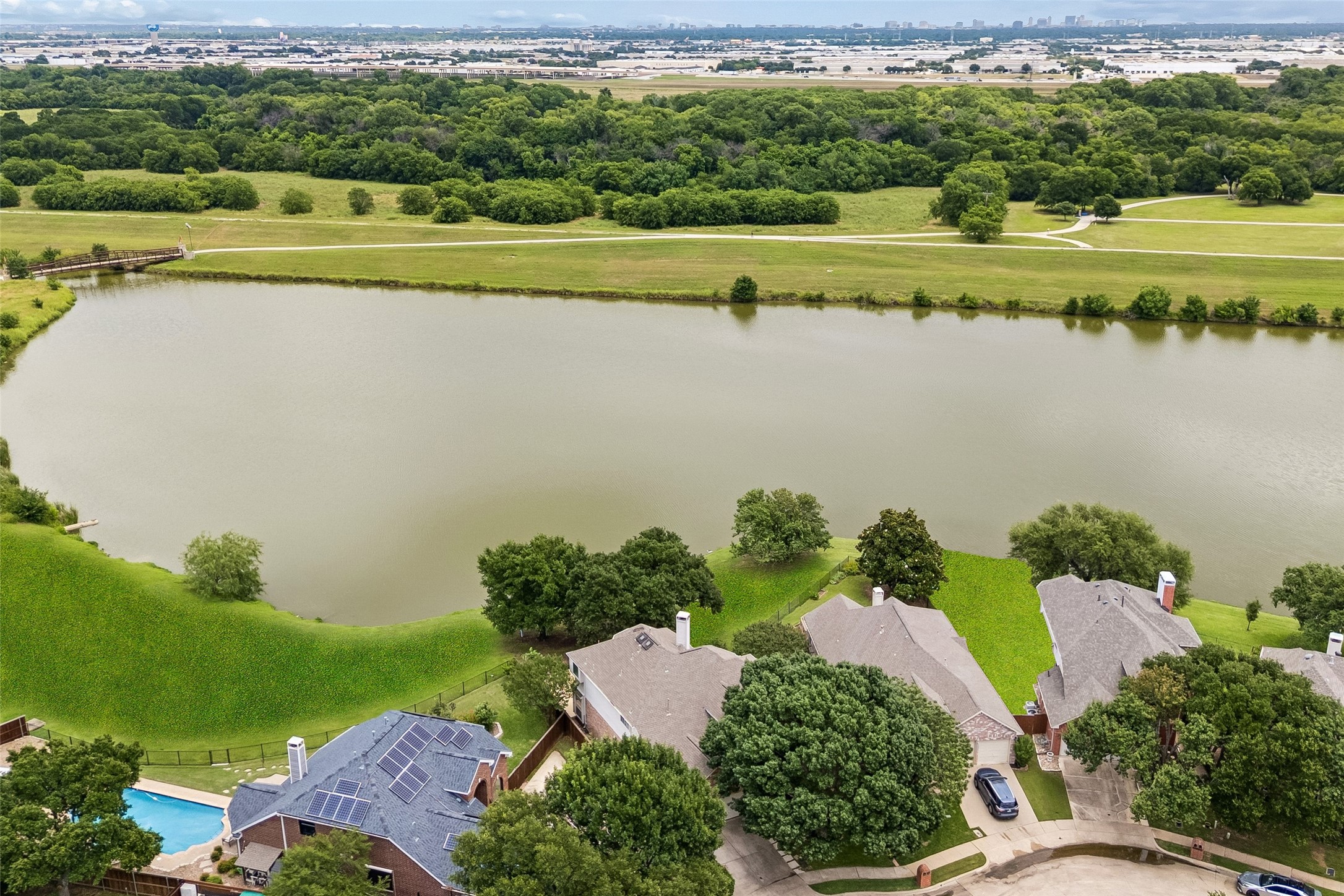 9014 Crown Point Circle Irving TX 75063