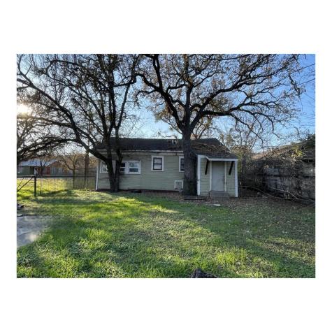 1402 NW 3rd Avenue Mineral Wells TX 76067