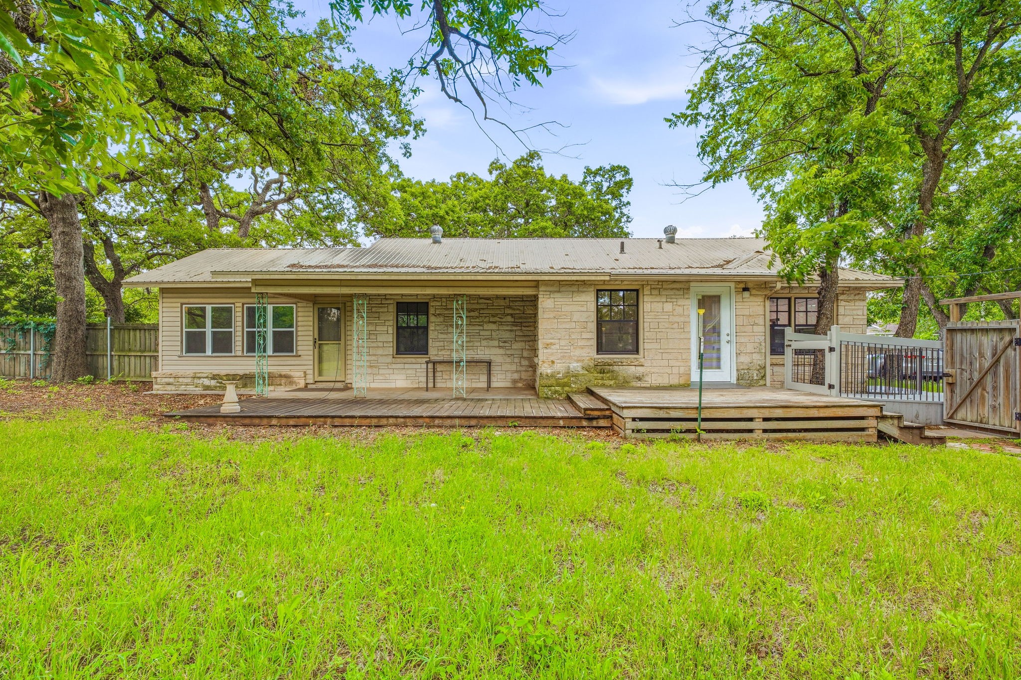 503 W Roberts Street Gorman TX 76454