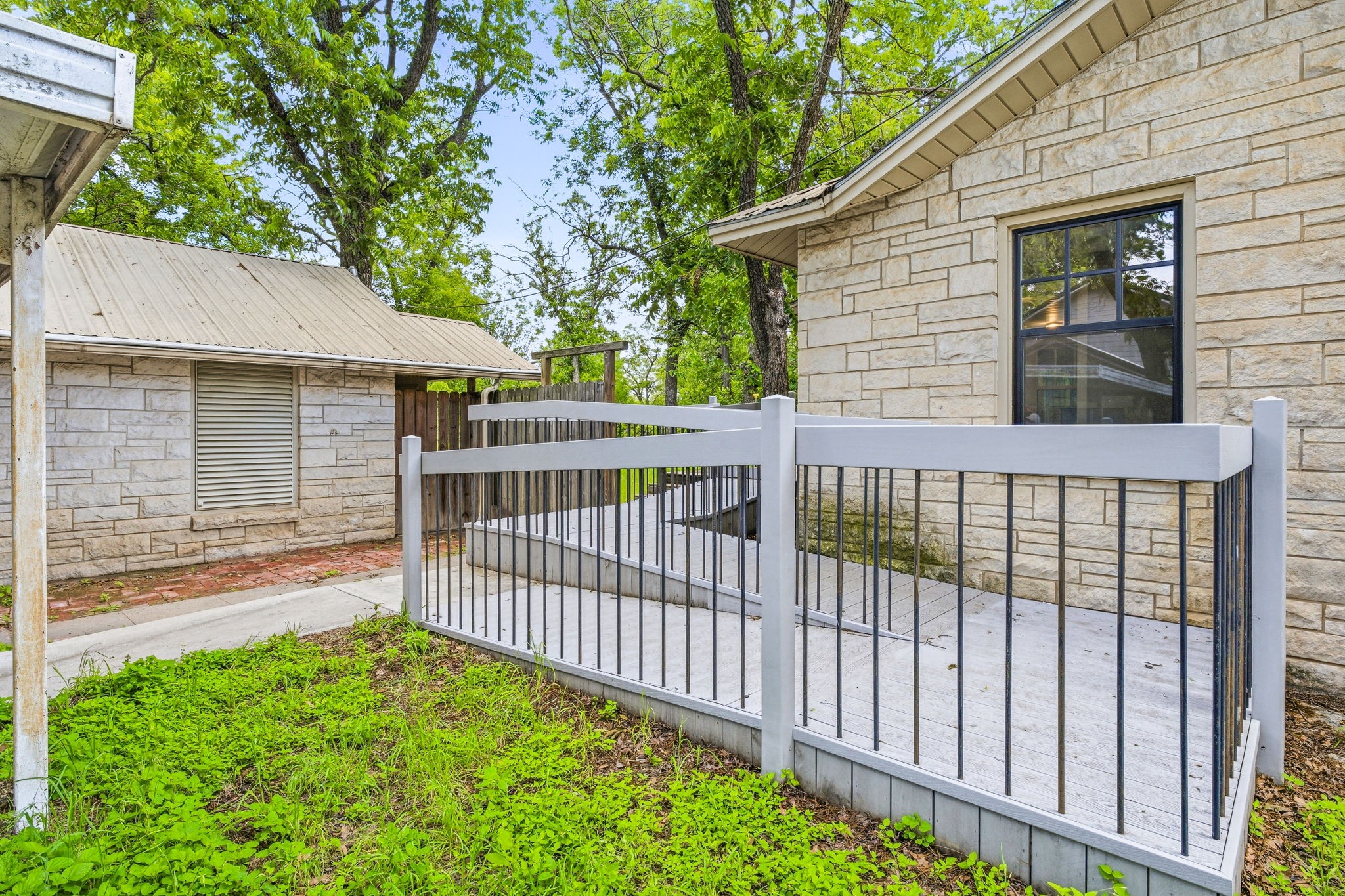 503 W Roberts Street Gorman TX 76454