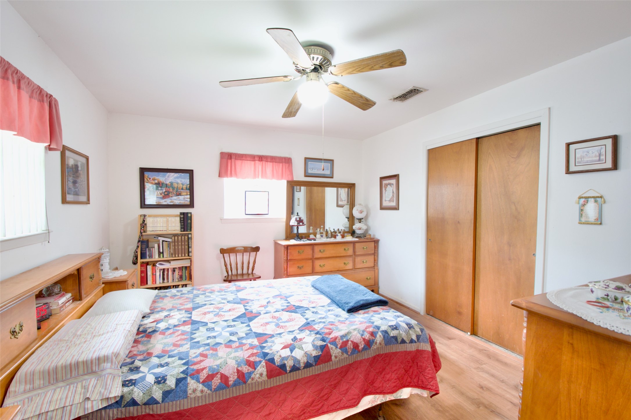 1204 W 21st Street Clifton TX 76634