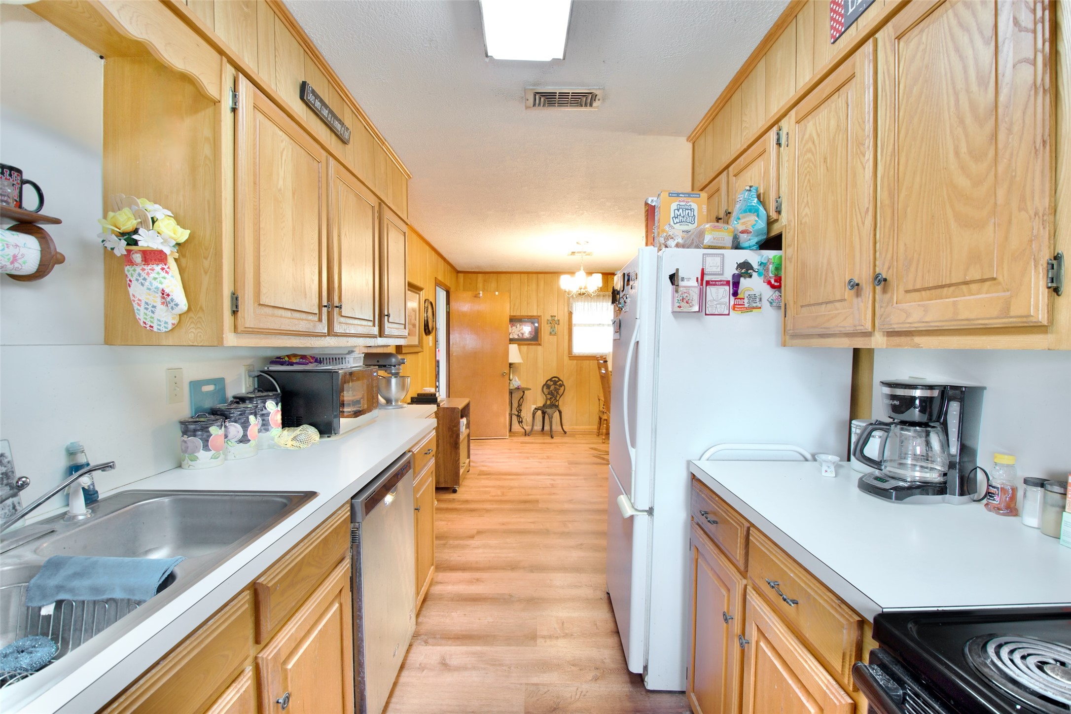 1204 W 21st Street Clifton TX 76634