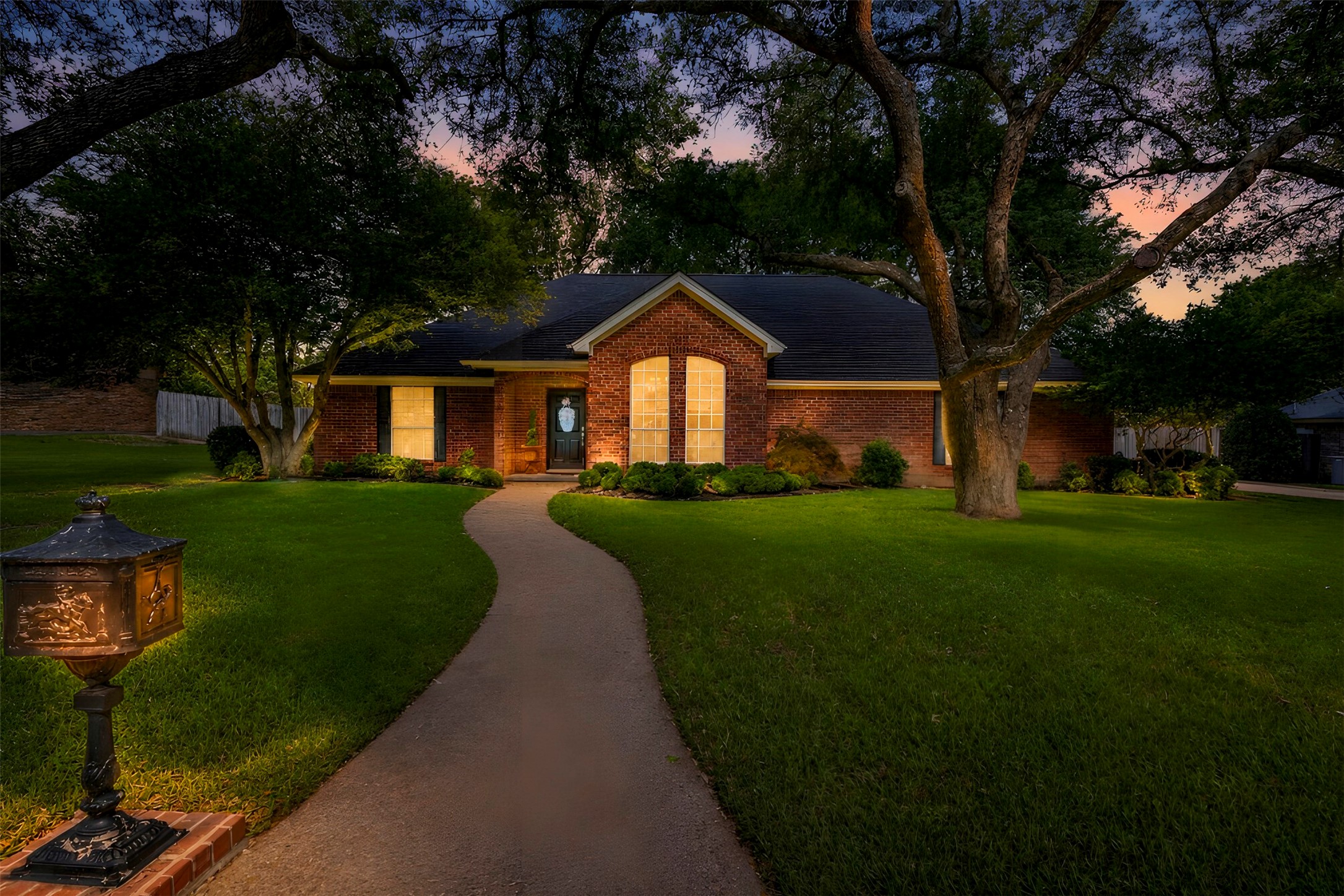 926 Canyon Drive Cleburne TX 76033