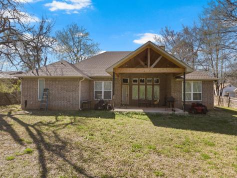 421 Mount Pleasant Street Pittsburg TX 75686