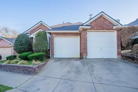 1224 Falcon Trail Bedford TX 76021