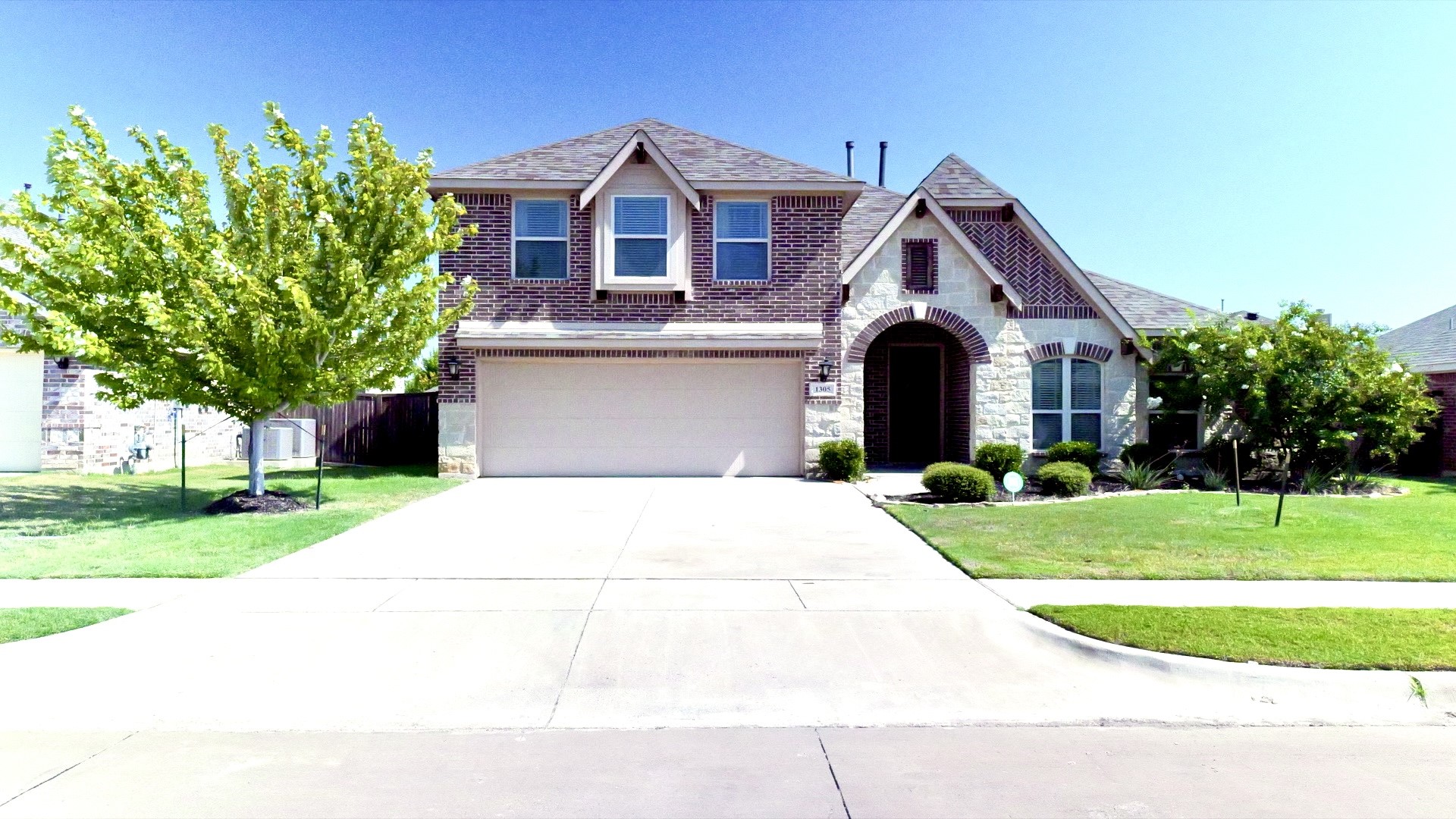 1305 Monticello Drive Burleson TX 76028