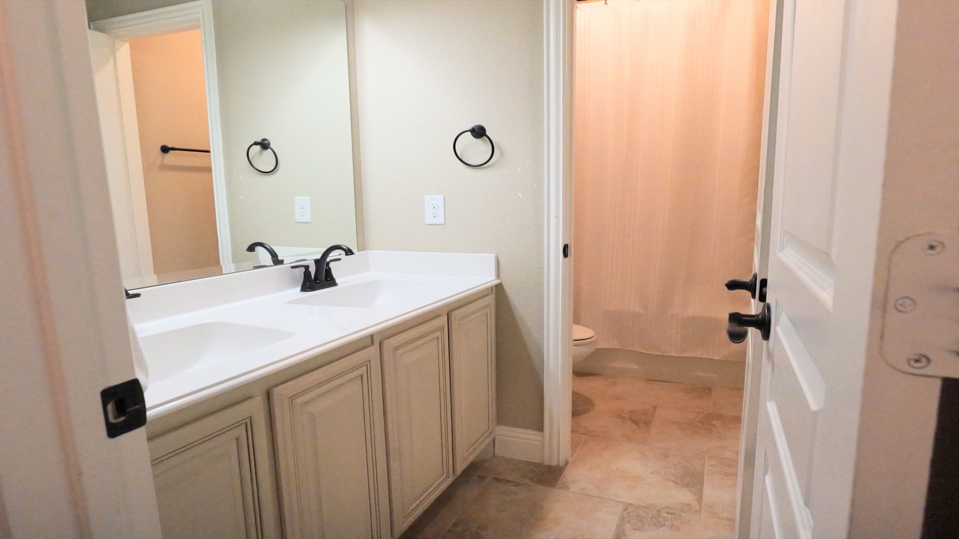 1305 Monticello Drive Burleson TX 76028