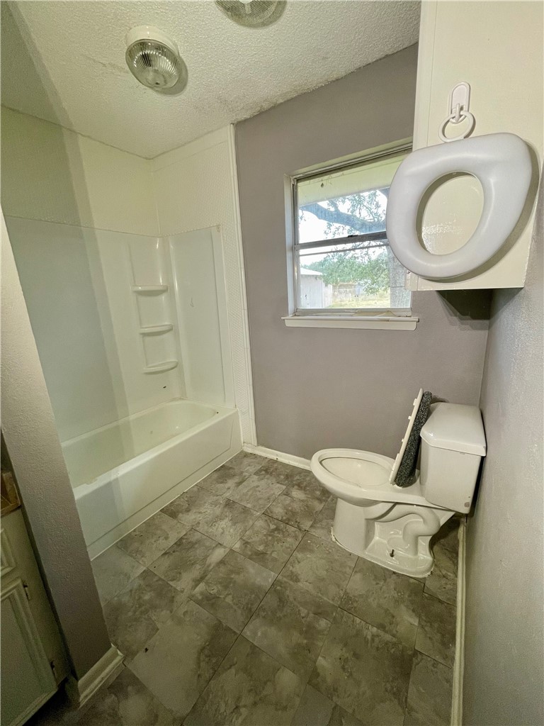 7608 N Highway 14 Kosse TX 76653