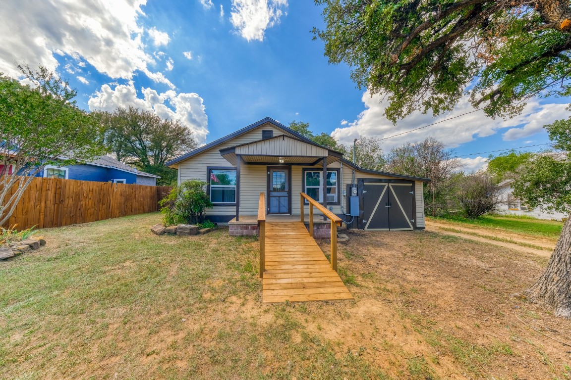1102 SE 6th Avenue Mineral Wells TX 76067