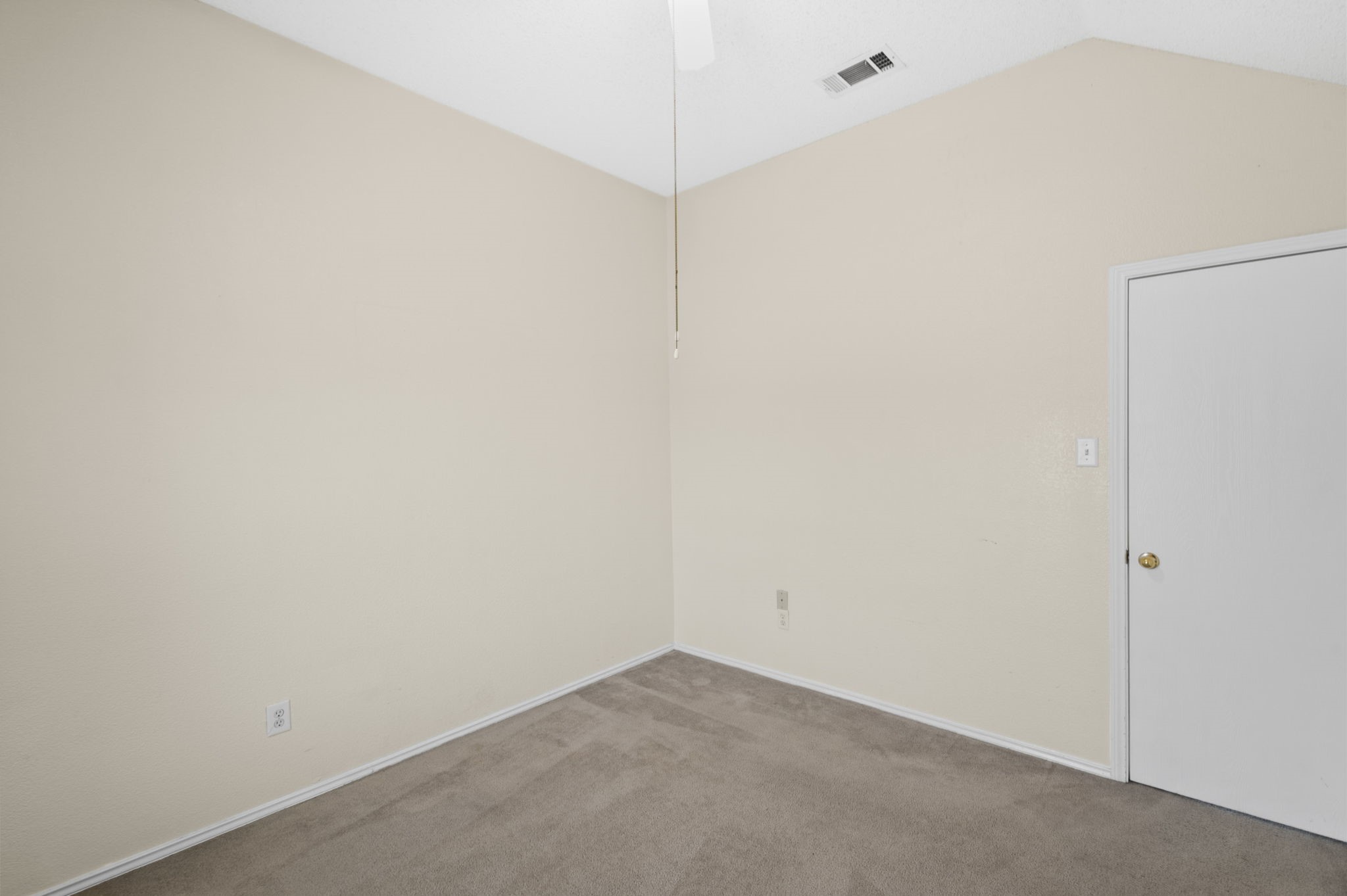 6415 Viking Trail Arlington TX 76001