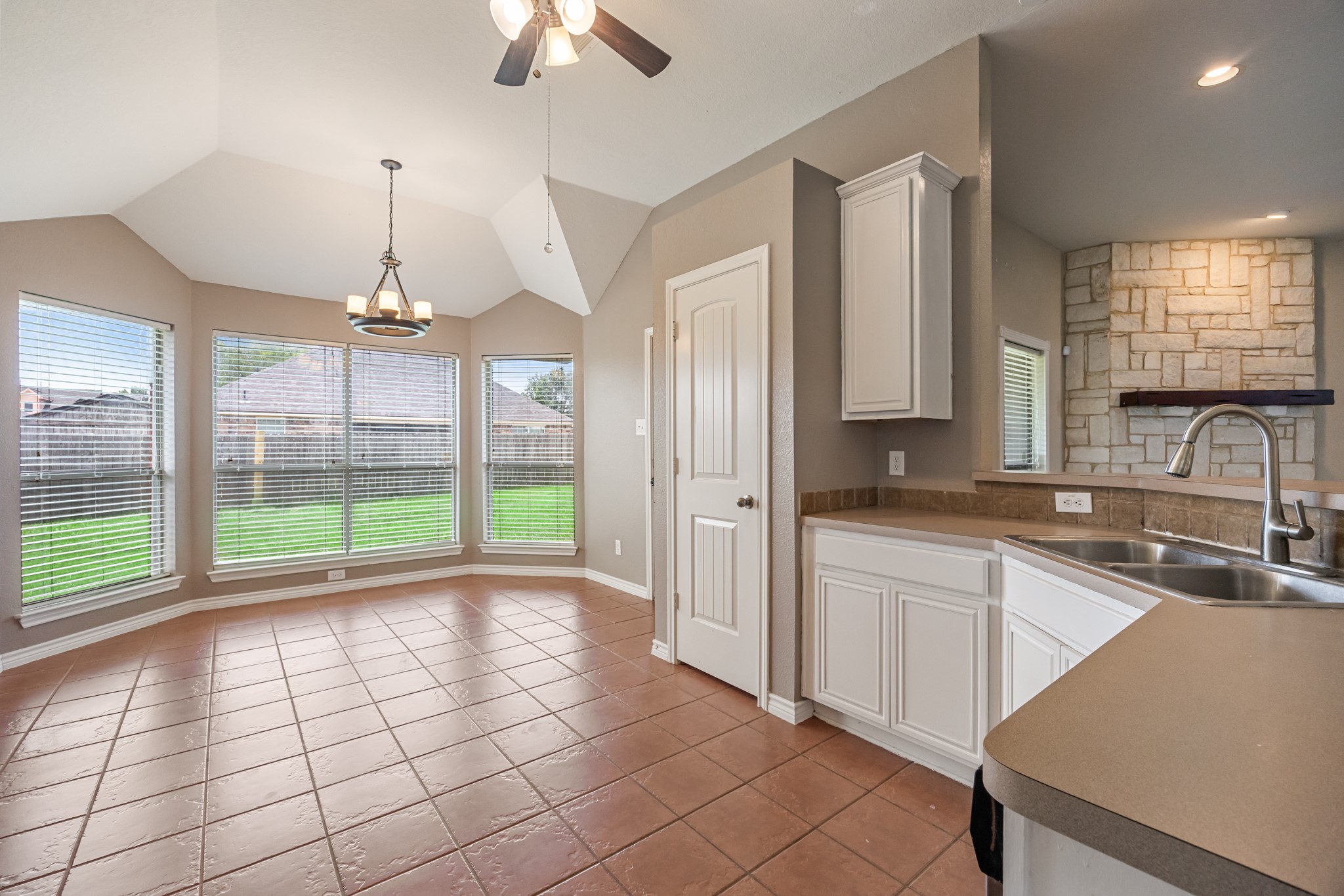 107 Meadowlark Drive Palmer TX 75152