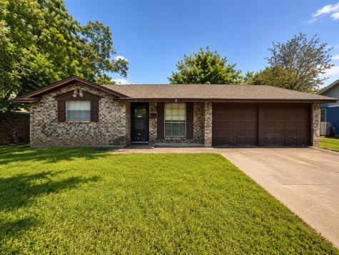 321 NW Wintercrest Road Burleson TX 76028