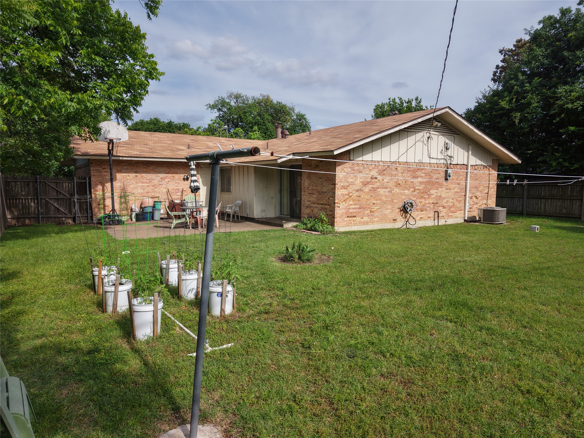 2763 Beechmont Drive Dallas TX 75228