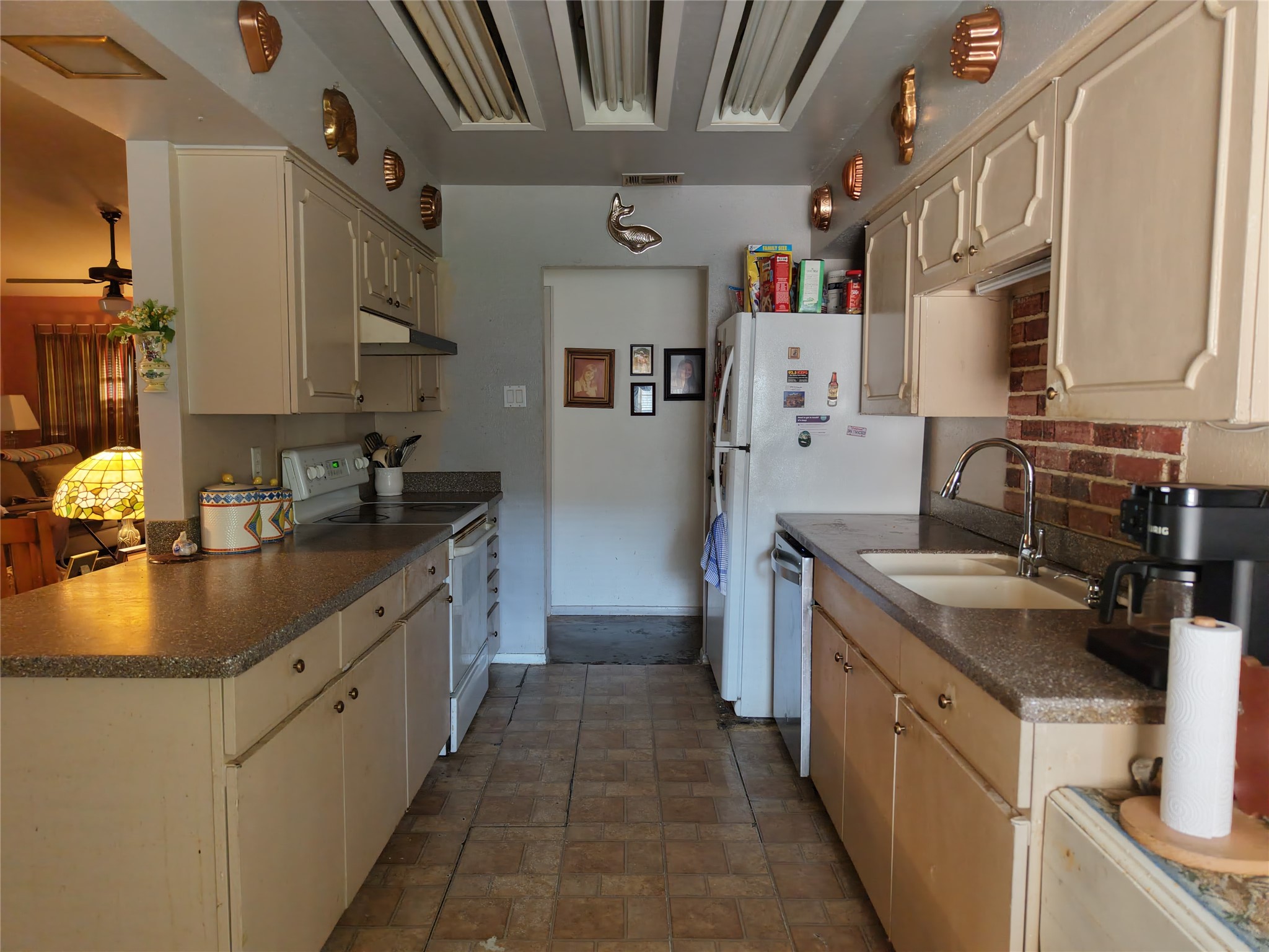 2763 Beechmont Drive Dallas TX 75228