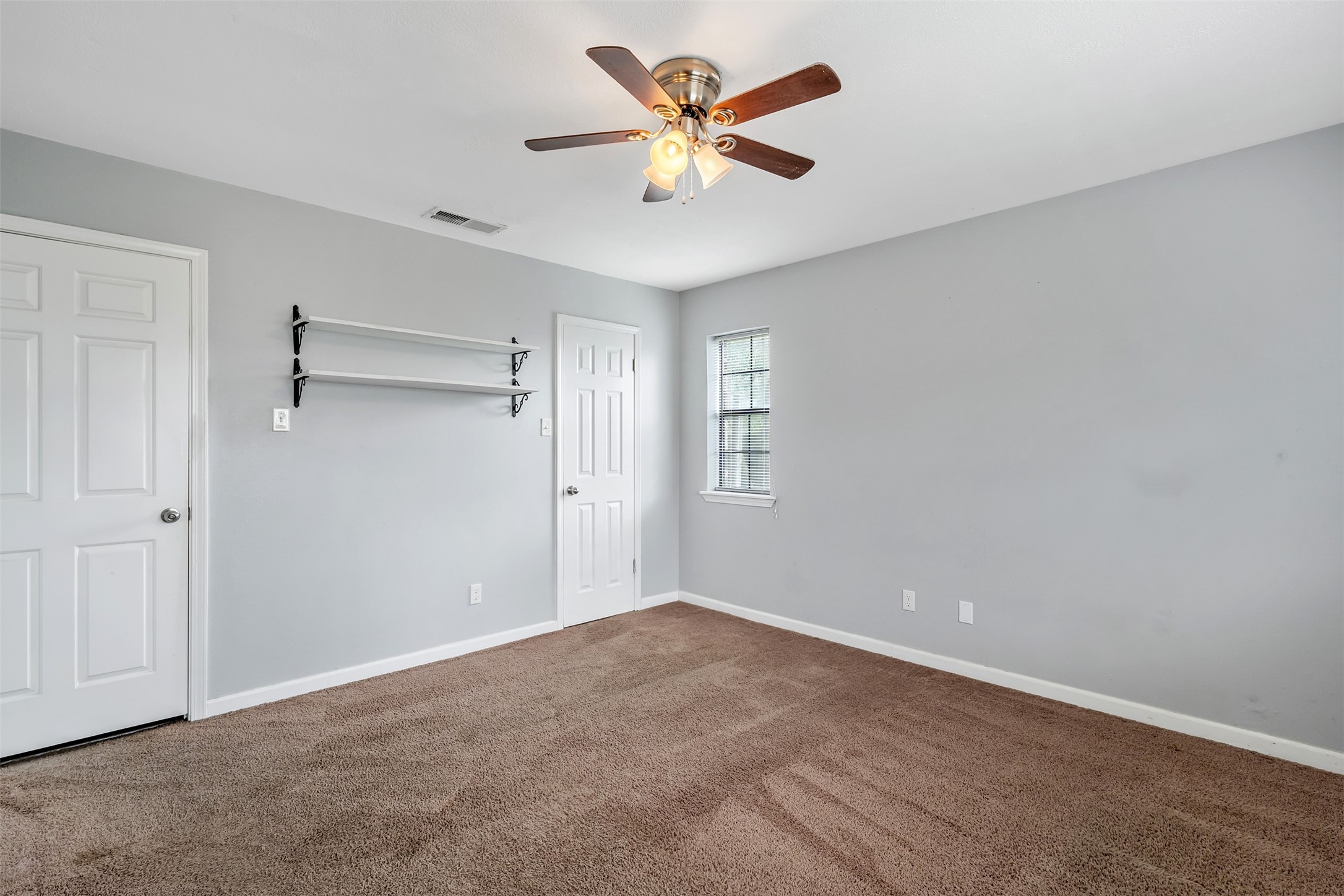 201 Joann Whitehouse TX 75791
