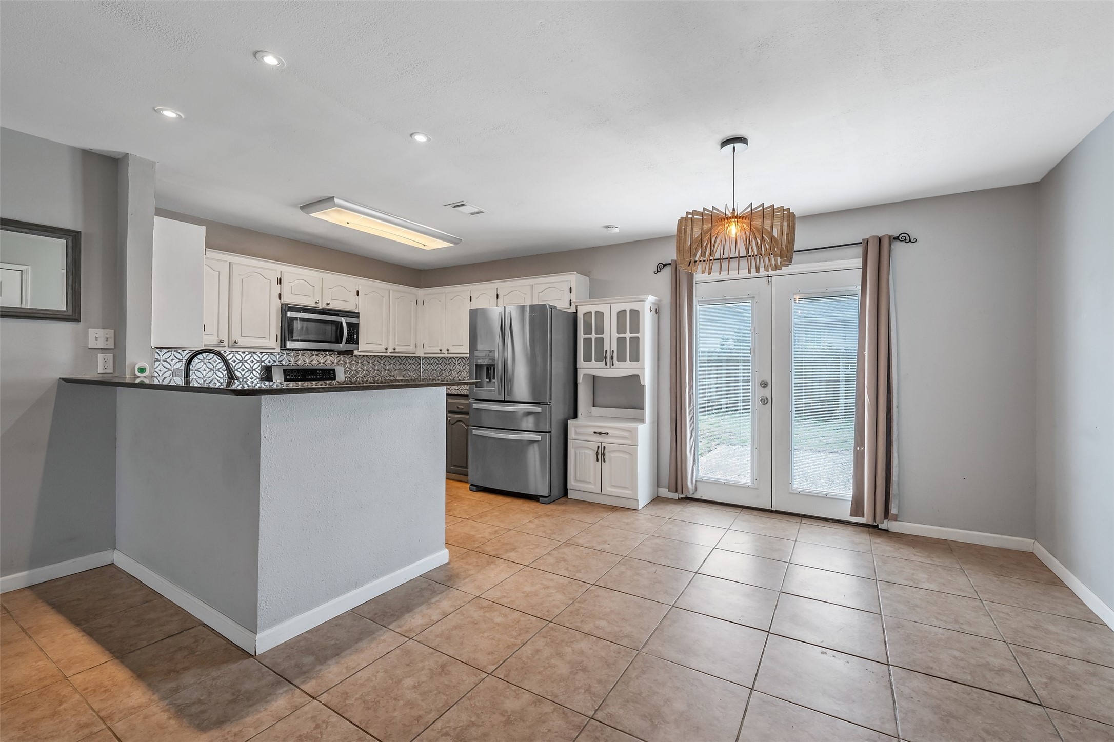 201 Joann Whitehouse TX 75791