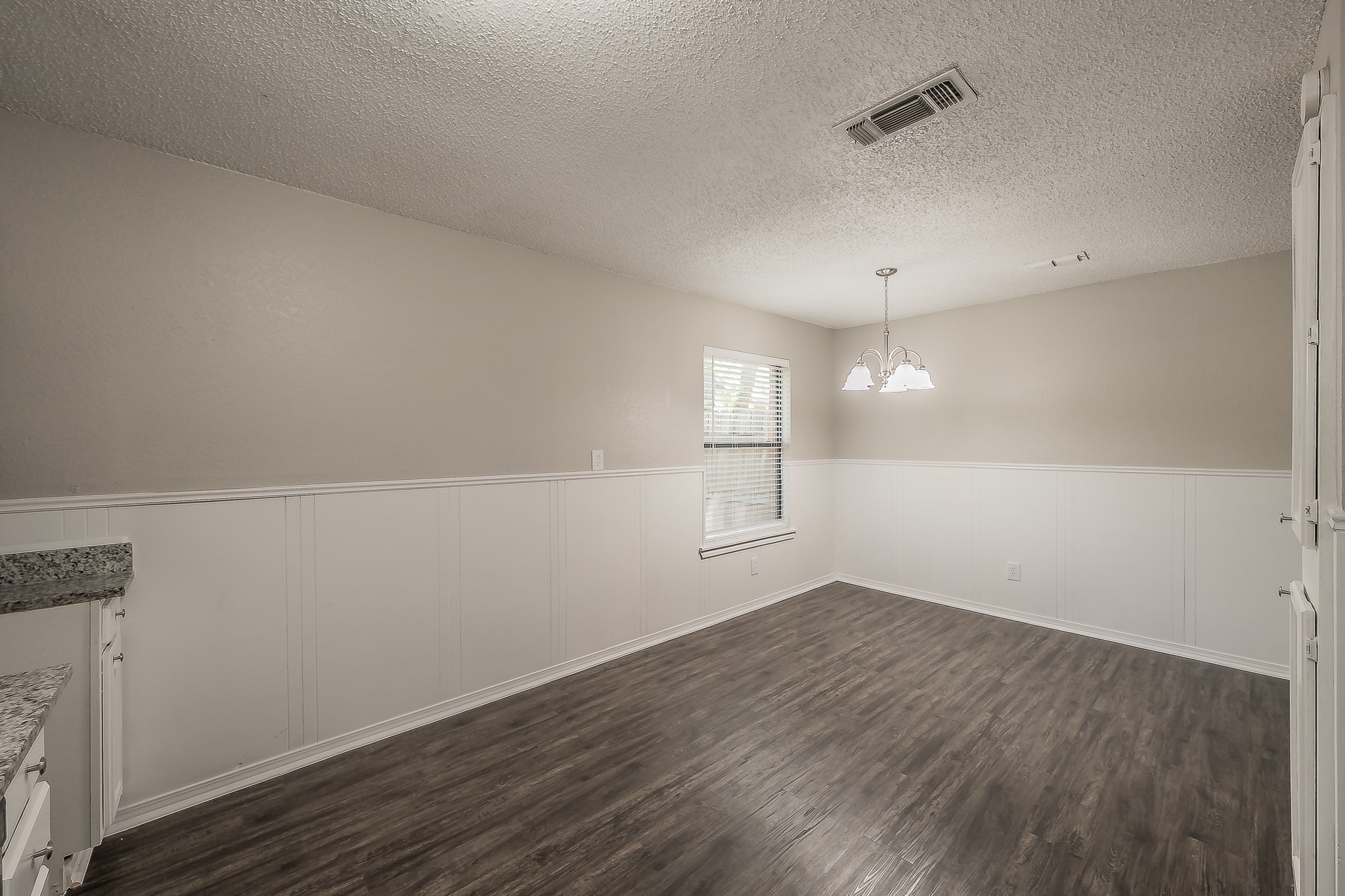 912 Red Oak Street Azle TX 76020