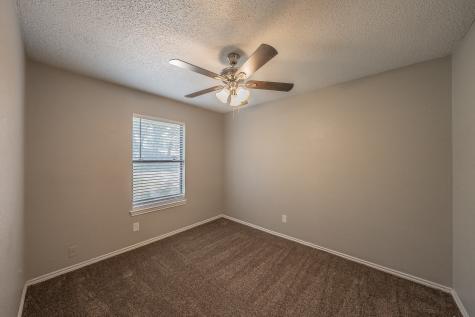 912 Red Oak Street Azle TX 76020