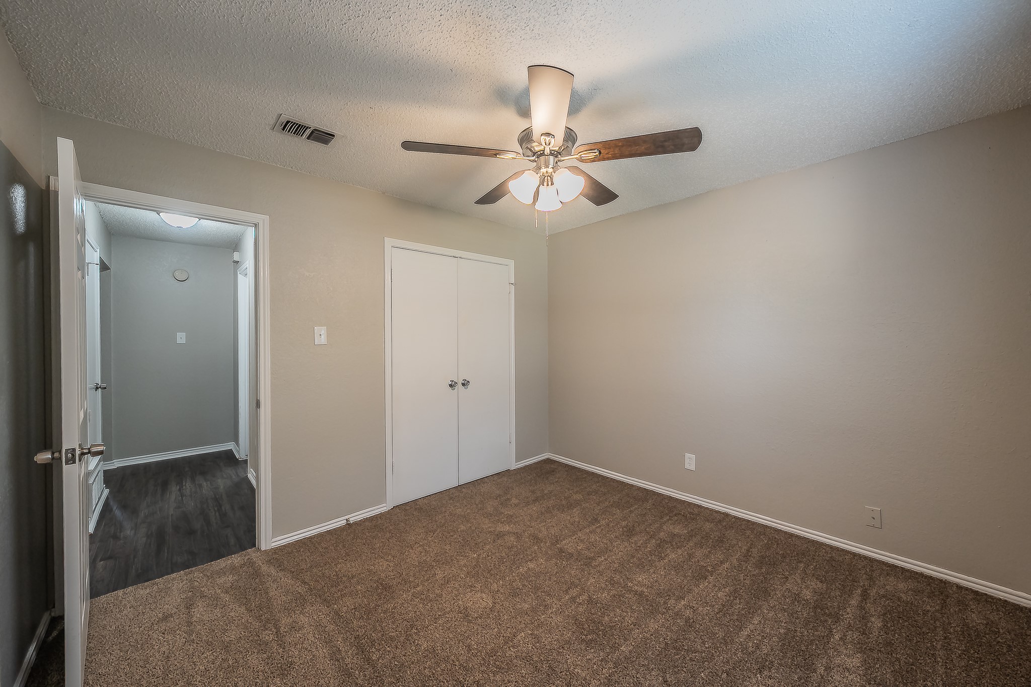 912 Red Oak Street Azle TX 76020