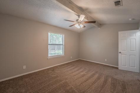 912 Red Oak Street Azle TX 76020