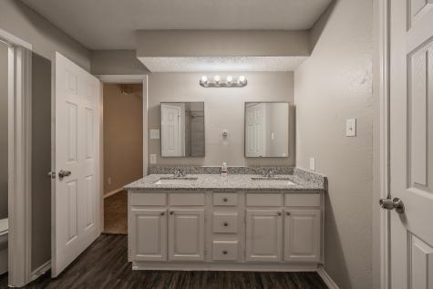 912 Red Oak Street Azle TX 76020