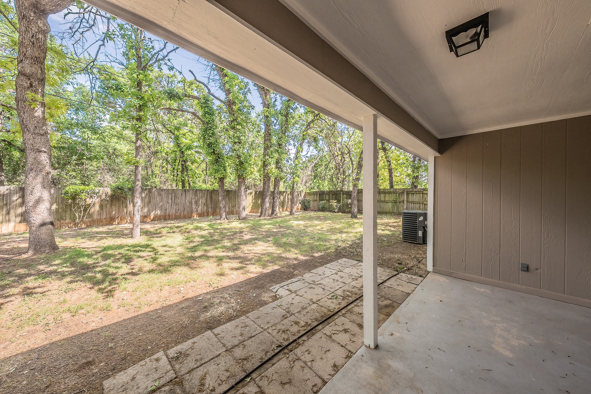 912 Red Oak Street Azle TX 76020