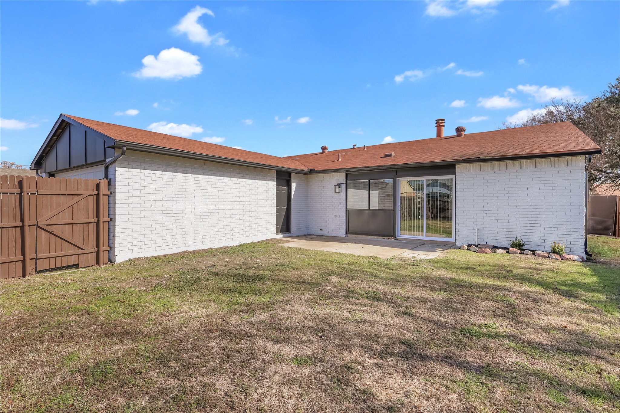1913 Edna Smith Drive Garland TX 75040
