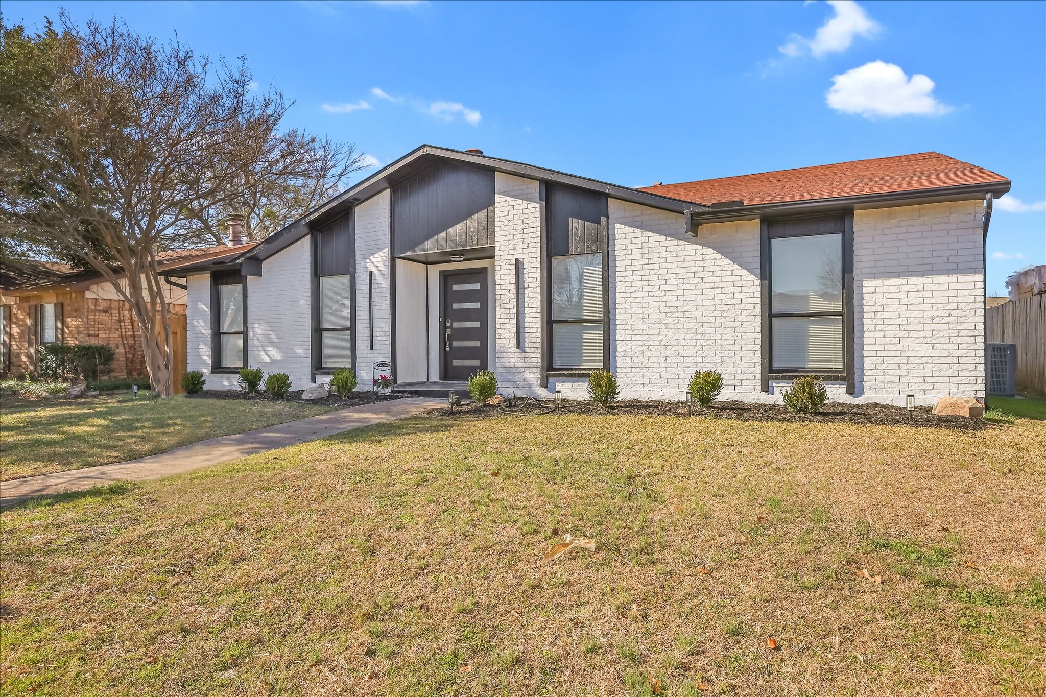 1913 Edna Smith Drive Garland TX 75040