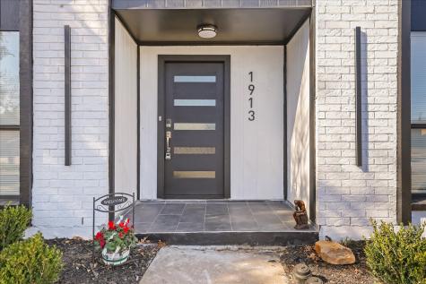 1913 Edna Smith Drive Garland TX 75040