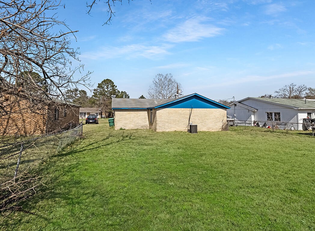 2405 Mamie Drive Texarkana TX 75501