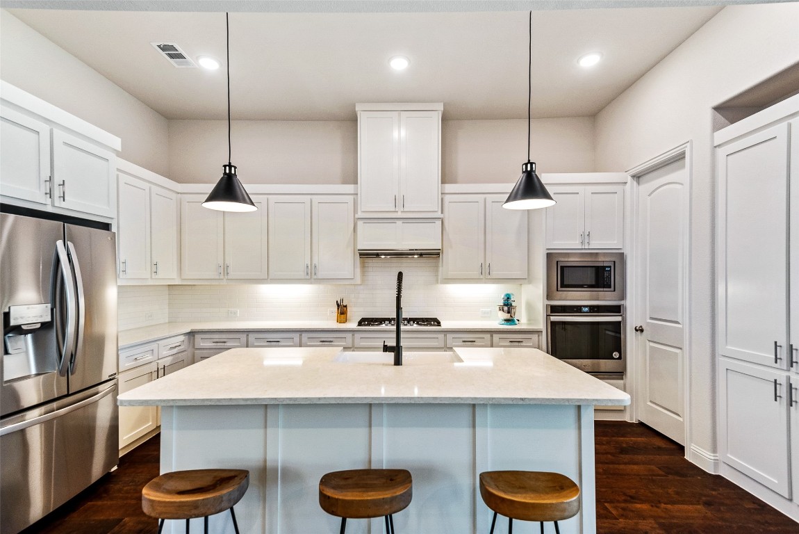 513 Amistad Cove Mckinney TX 75071
