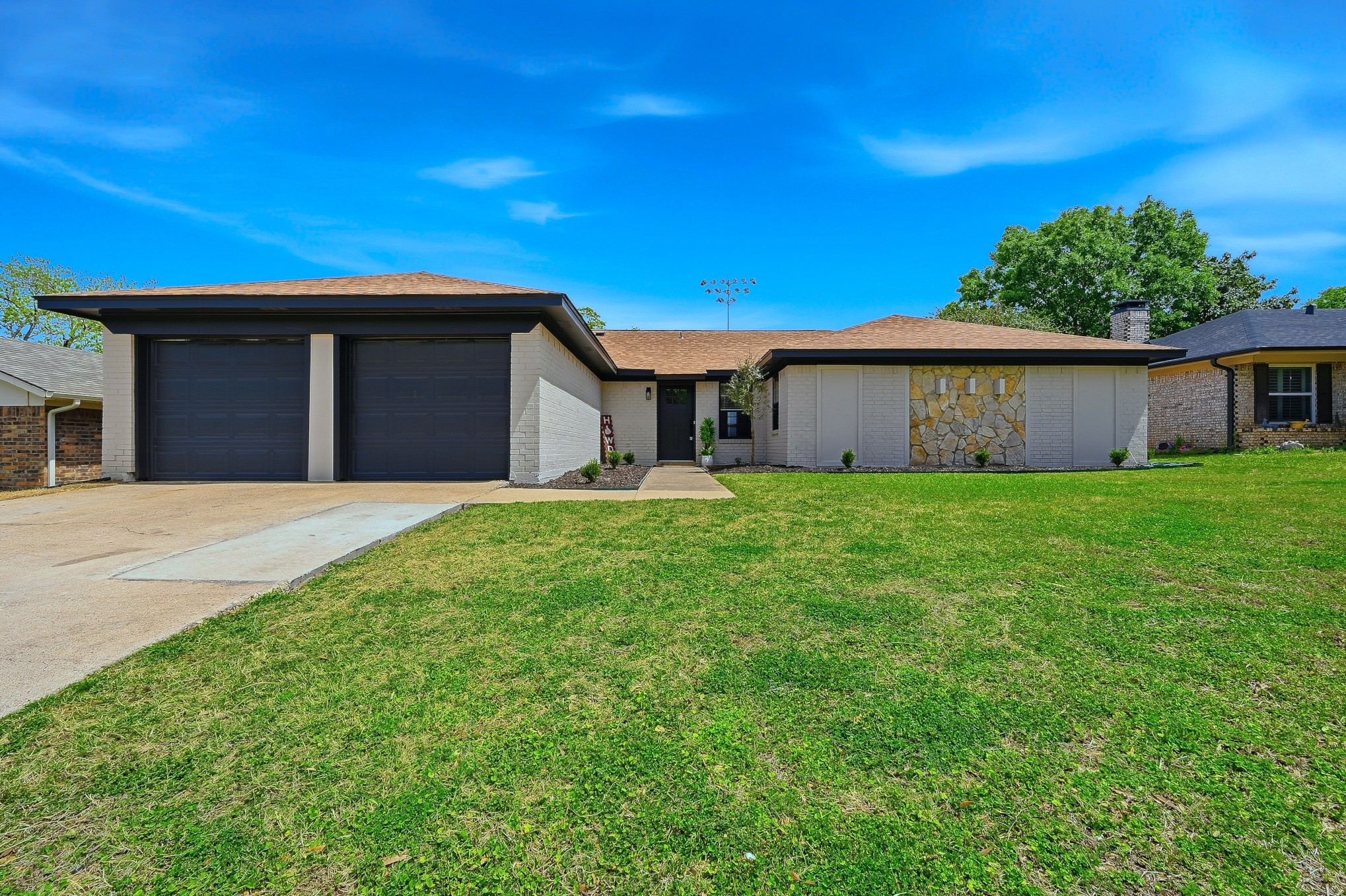 3813 Fox Hollow Drive Bedford TX 76021