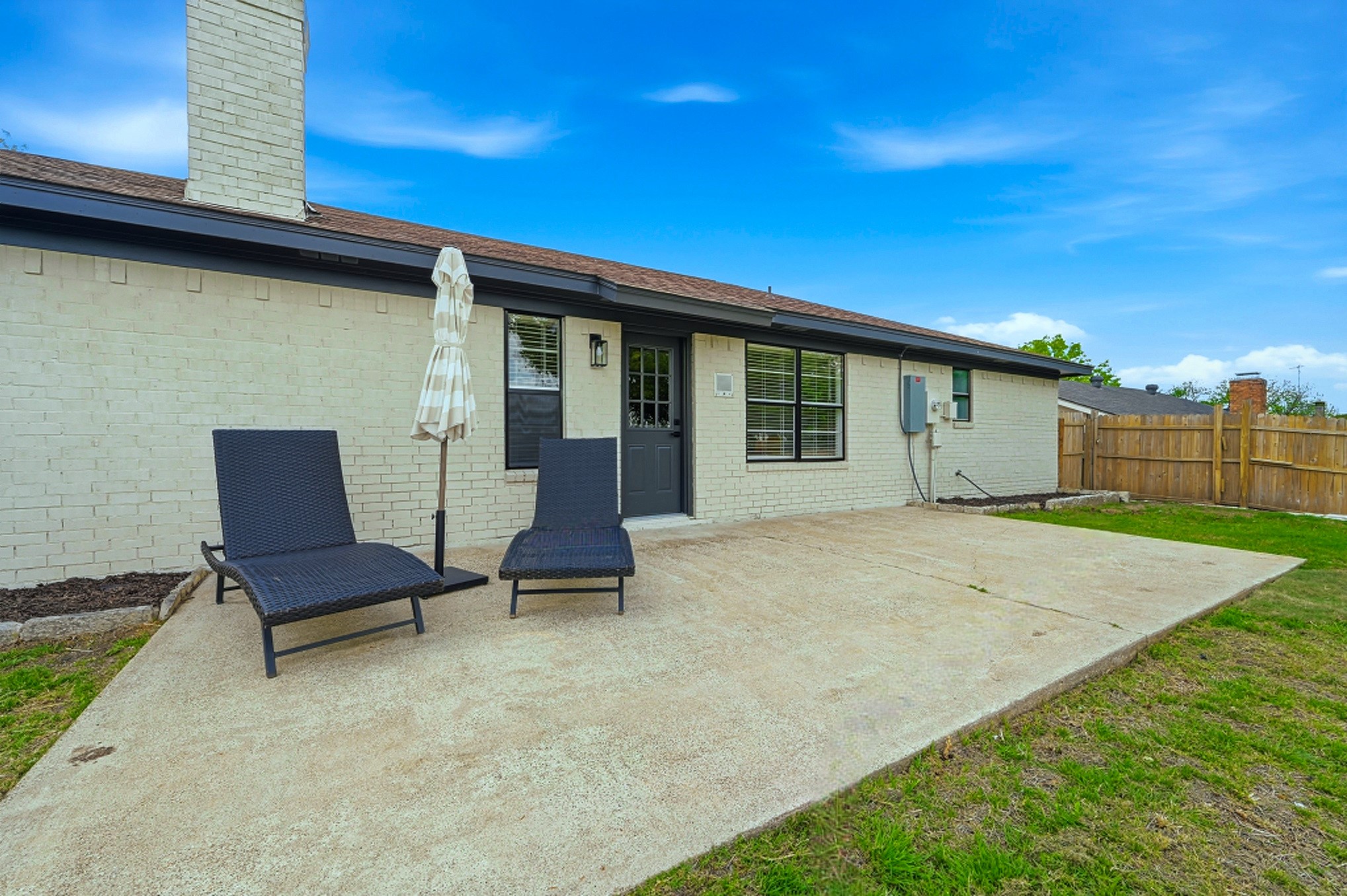 3813 Fox Hollow Drive Bedford TX 76021