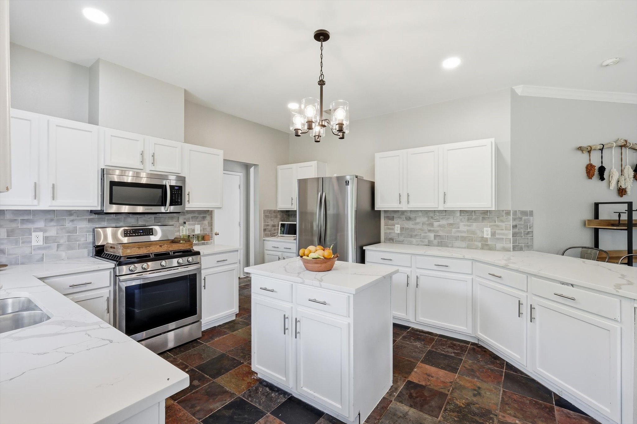 7013 Riverchase Trail Denton TX 76210