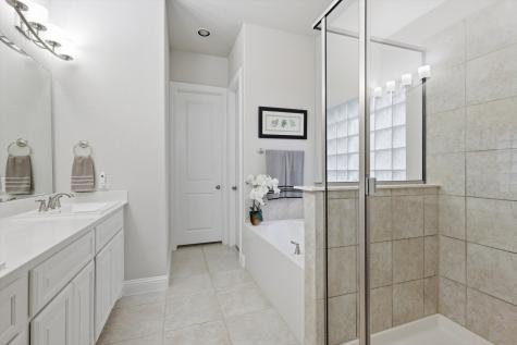 3813 Bentley Drive Bedford TX 76021
