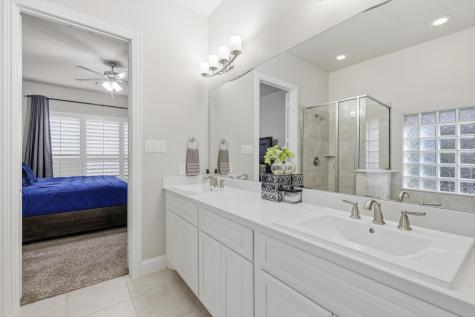 3813 Bentley Drive Bedford TX 76021