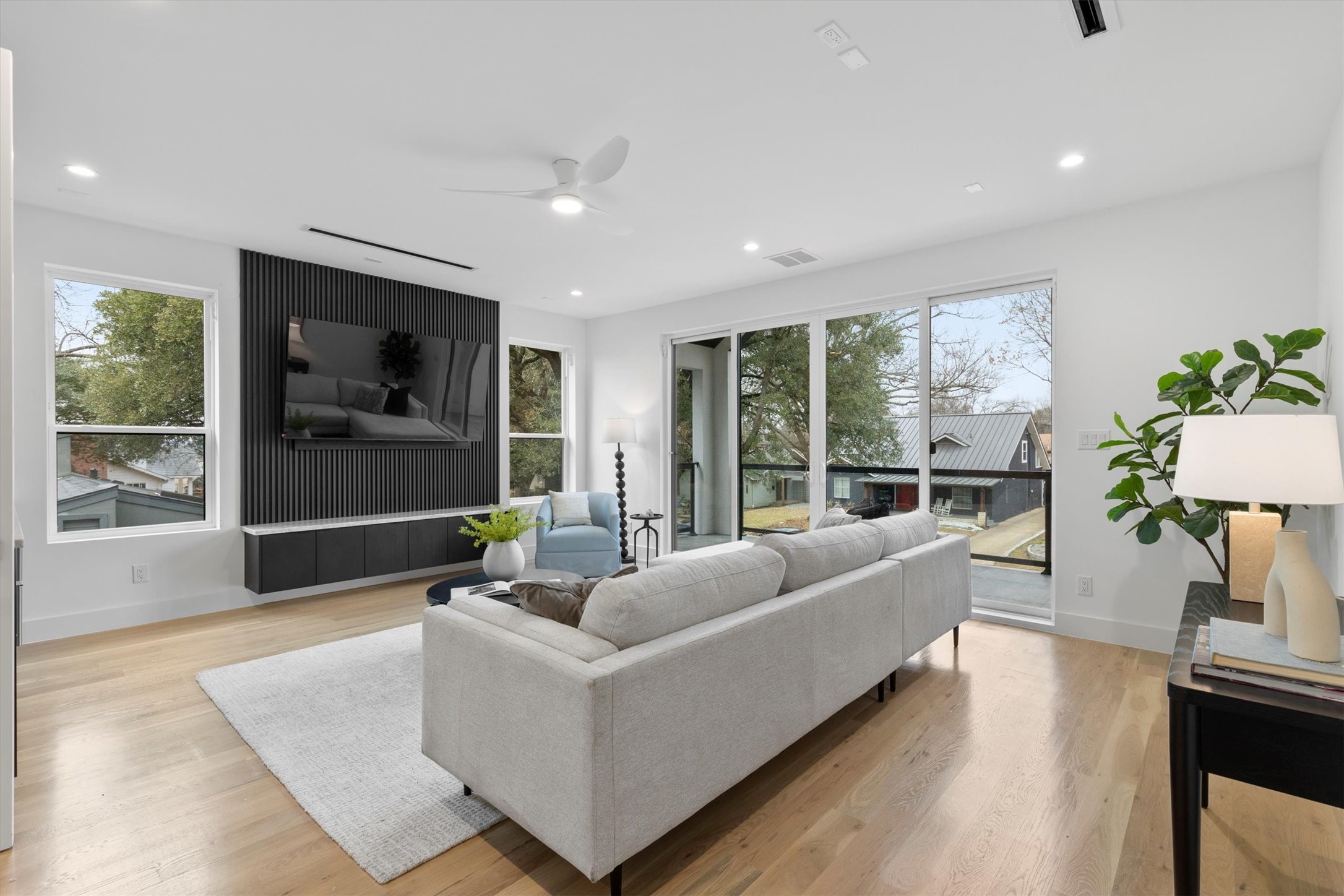 9428 Hobart Street Dallas TX 75218