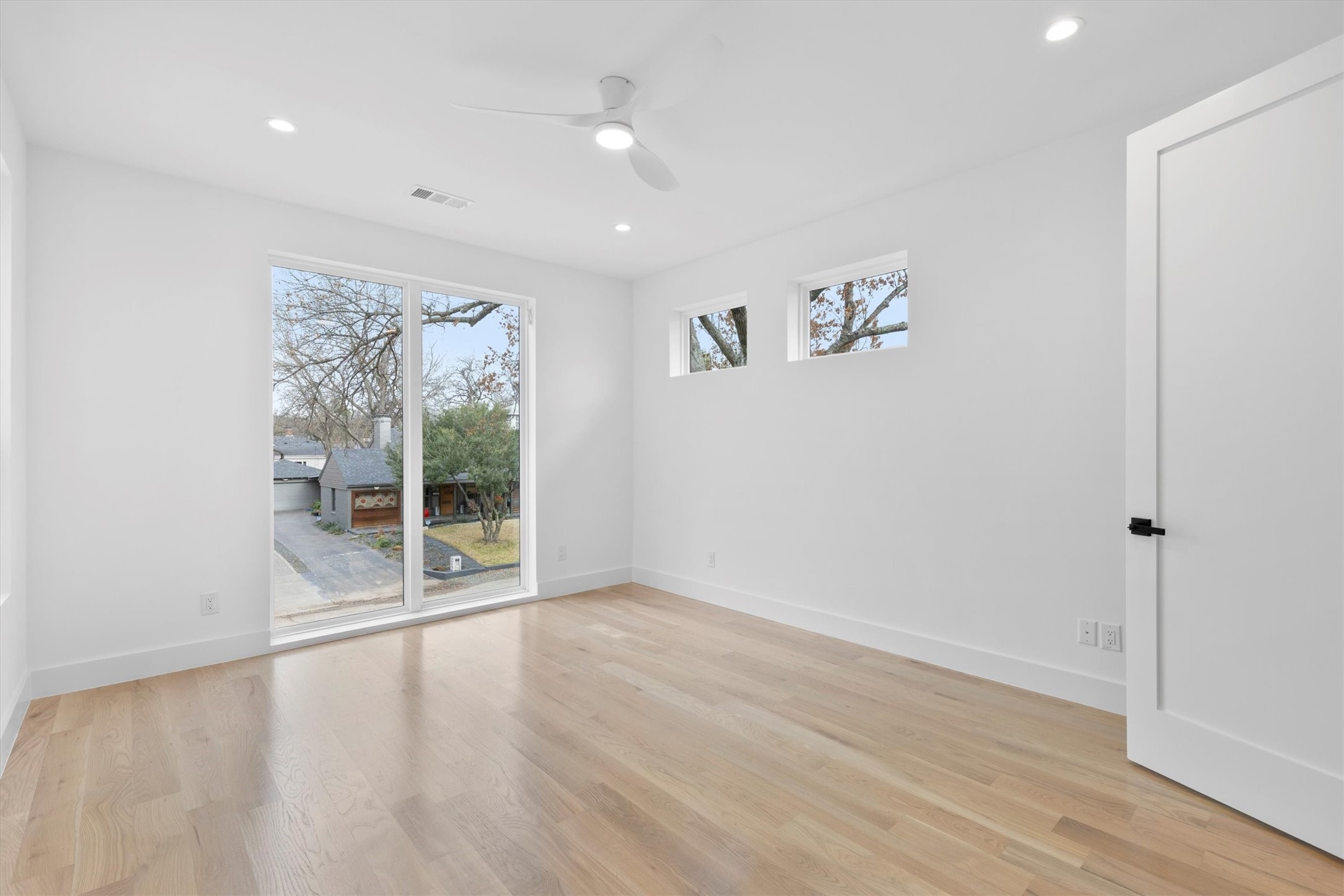 9428 Hobart Street Dallas TX 75218