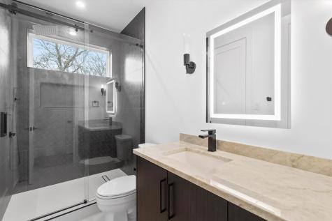 9428 Hobart Street Dallas TX 75218