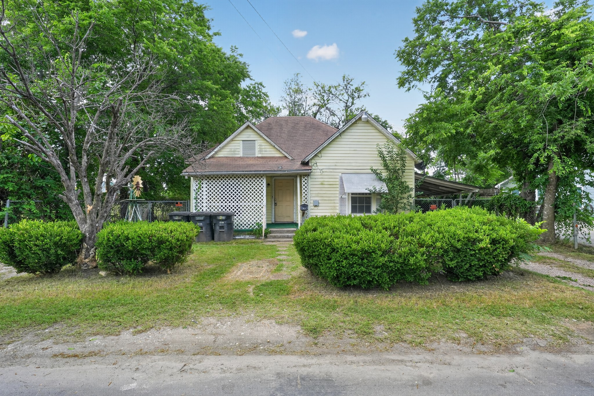 406 E Willingham Street Cleburne TX 76031