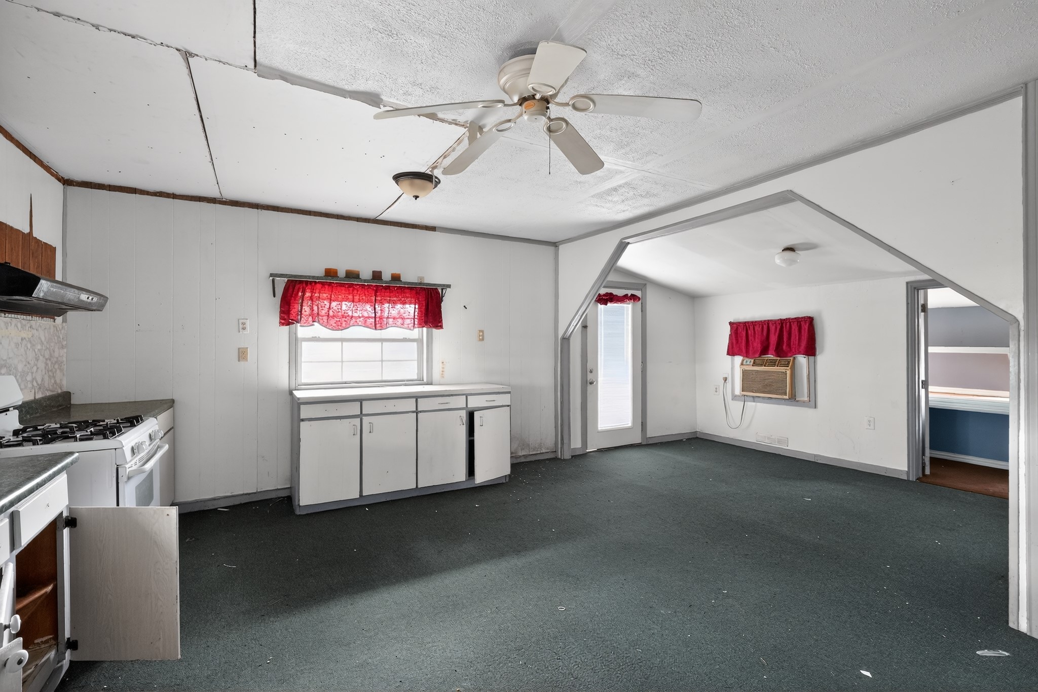 406 E Willingham Street Cleburne TX 76031