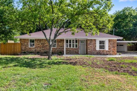 1100 Silver Creek Drive Desoto TX 75115