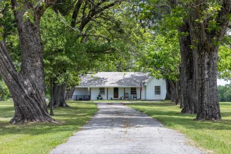 1100 Rs County Road 3150 Emory TX 75440
