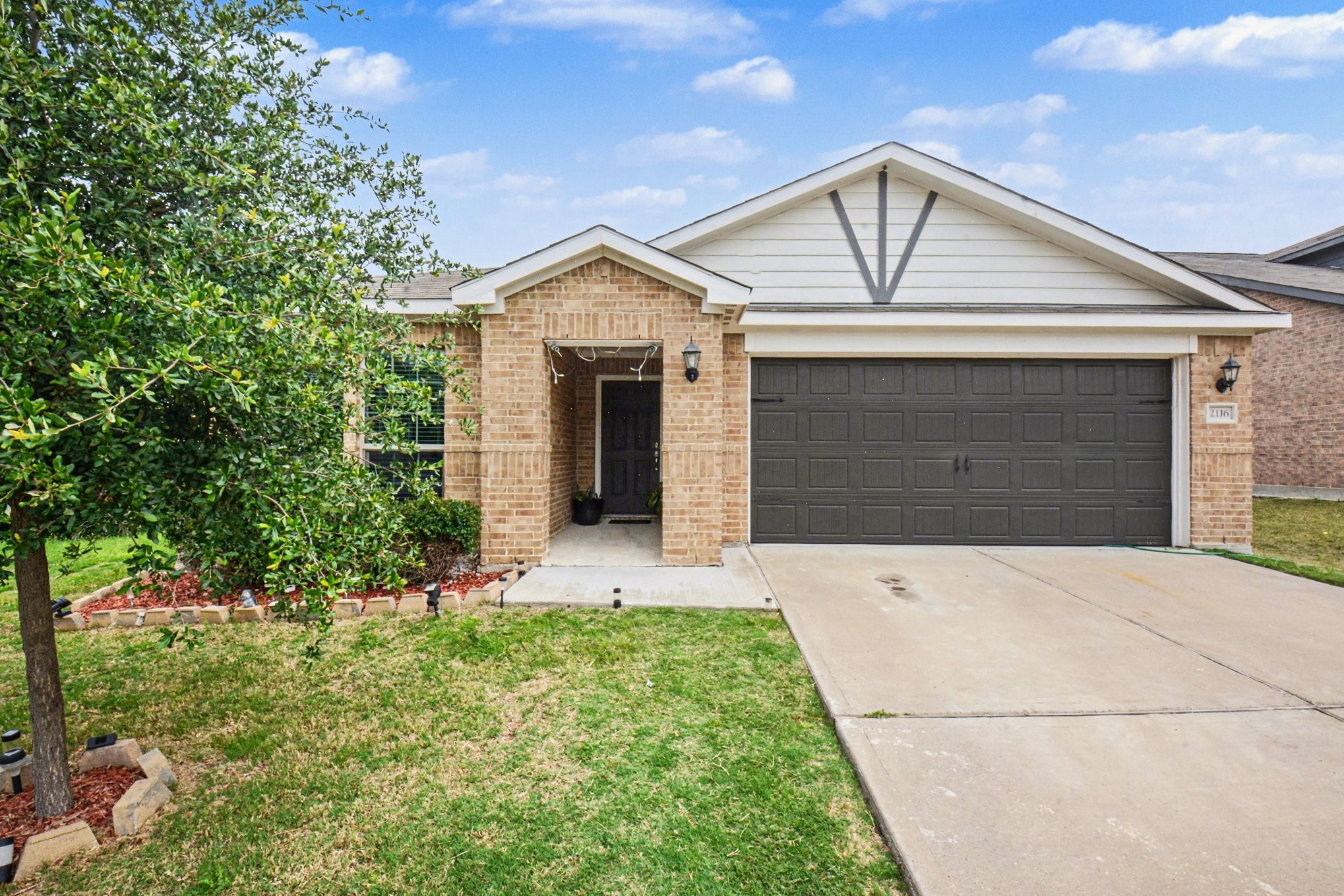 2116 Canterbury Drive Seagoville TX 75159